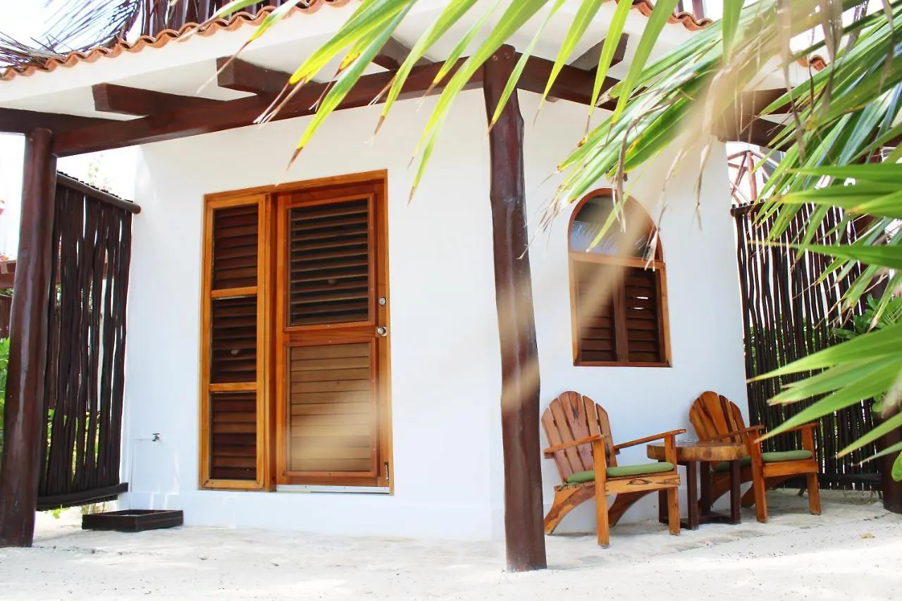 Bed and Breakfast Casa Colibri Tankah Tulum 2*,